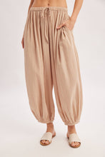 Load image into Gallery viewer, LAUREN DRAWSTRING BALLOON PANTS