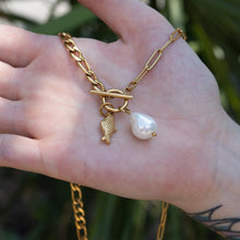 Load image into Gallery viewer, 18K Gold PVD Toggle Clasp Freshwater Pearl Charm Necklace