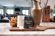 Load image into Gallery viewer, 5.5 oz Wax Melts Fall: Salted Caramel Pistachio