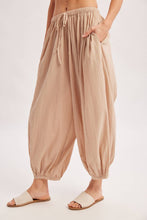 Load image into Gallery viewer, LAUREN DRAWSTRING BALLOON PANTS