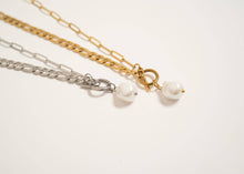 Load image into Gallery viewer, 18K Gold PVD Toggle Clasp Freshwater Pearl Charm Necklace