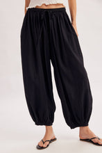Load image into Gallery viewer, LAUREN DRAWSTRING BALLOON PANTS