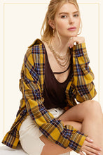 Load image into Gallery viewer, Julia Plaid Shirts
