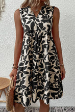 Load image into Gallery viewer, Sara Dress - Simply Susan’s

