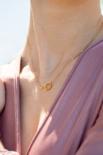 Load image into Gallery viewer, 18K Gold PVD Stainless Steel Interlocked Rings Necklace
