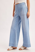Load image into Gallery viewer, WIDE-LEG DENIM JEANS

