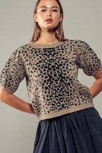 Load image into Gallery viewer, Animal Coded Short Sleeve Knit Top
