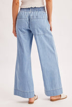 Load image into Gallery viewer, WIDE-LEG DENIM JEANS
