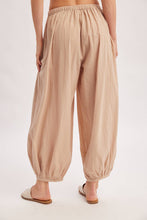 Load image into Gallery viewer, LAUREN  DRAWSTRING BALLOON PANTS

