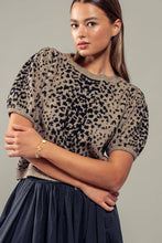 Load image into Gallery viewer, Animal Coded Short Sleeve Knit Top
