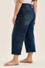 Load image into Gallery viewer, HW Wide Crop Utitlity &amp; Patch Pocket - PLUS - Simply Susan’s
