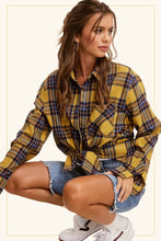 Load image into Gallery viewer, Julia Plaid Shirts

