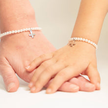 Load image into Gallery viewer, 18K Gold PVD Cross Charm Pearl Beaded Bracelet
