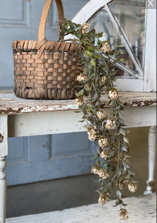 Late Bloomer Hanging | Cream | 37